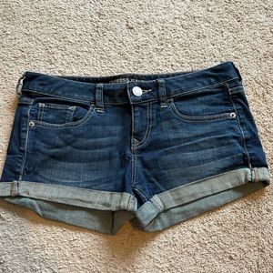 Express Cuffed Jean Shorts in dark blue size 2